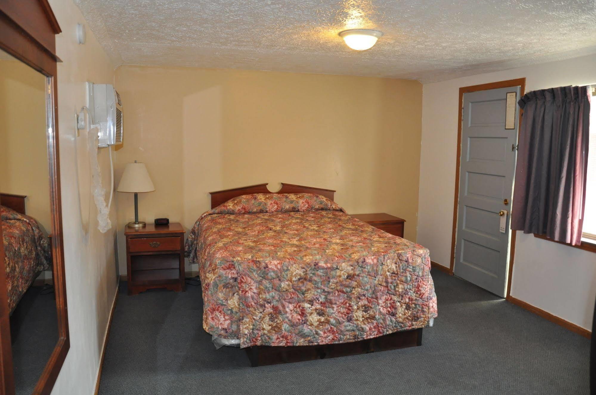 Quality Lodge Sandusky Exterior photo